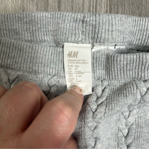 H&M Girls Gray Cozy Cable Knit Sweater and Legging Set 4T - Picture 3 of 7